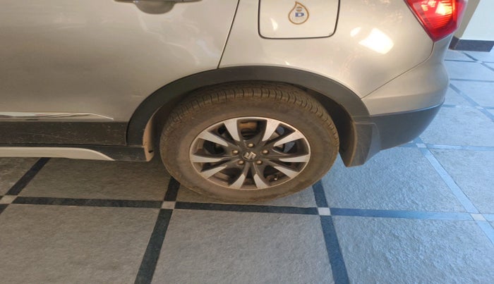 2019 Maruti S Cross ZETA 1.3, Diesel, Manual, 1,41,064 km, tyre