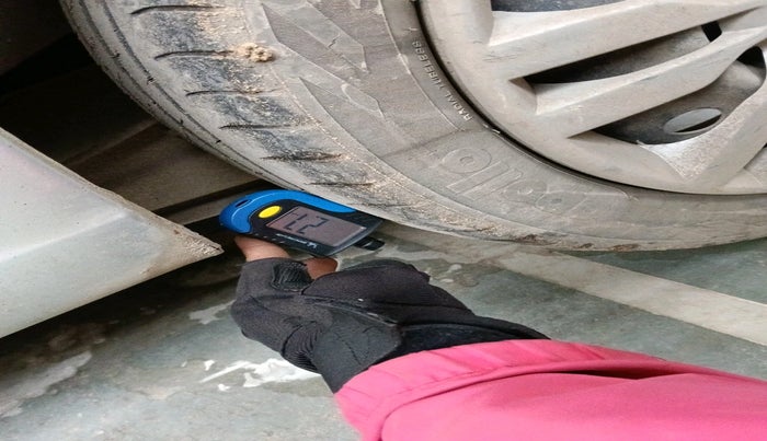 2015 Maruti Wagon R 1.0 VXI, Petrol, Manual, 1,55,678 km, tyre