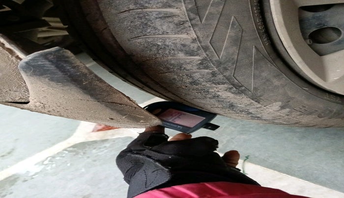 2015 Maruti Wagon R 1.0 VXI, Petrol, Manual, 1,55,678 km, tyre