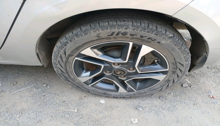 2017 Tata TIGOR XZ (O) PETROL, Petrol, Manual, 59,936 km, tyre