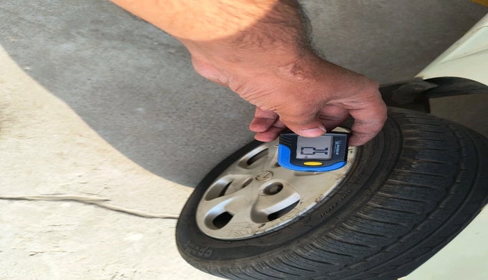 2016 Tata Nano TWIST XTA, Petrol, Automatic, 26,714 km, tyre