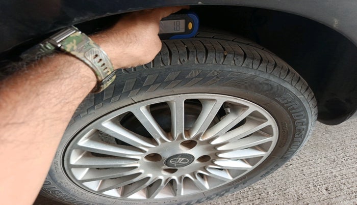 2015 Tata Zest XT 90PS DIESEL, Diesel, Manual, 1,12,656 km, tyre