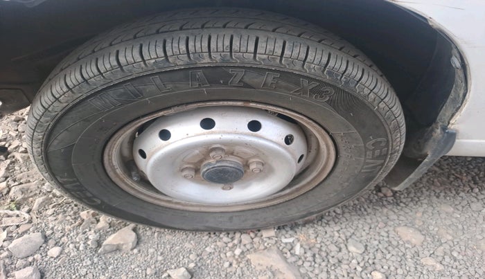 2012 Maruti Alto LXI, Petrol, Manual, 1,37,753 km, tyre