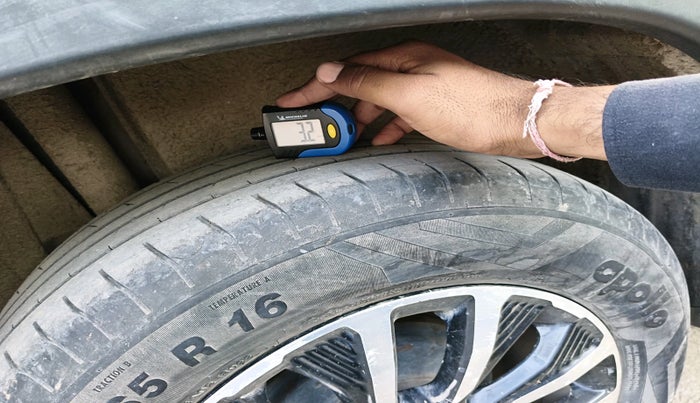 2021 Maruti Vitara Brezza ZXI PLUS AT SHVS, Petrol, Automatic, 74,428 km, tyre