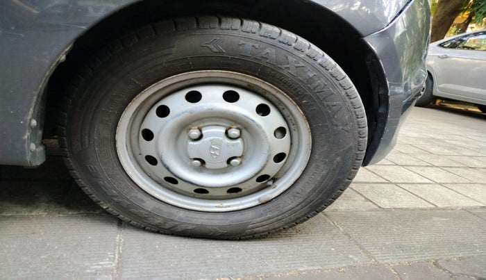 2013 Hyundai i10 ERA 1.1, Petrol, Manual, 37,720 km, tyre