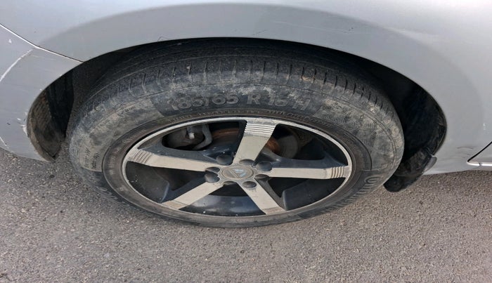 2010 Hyundai i20 ASTA 1.2, Petrol, Manual, 1,45,682 km, tyre