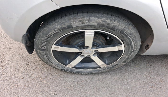 2010 Hyundai i20 ASTA 1.2, Petrol, Manual, 1,45,682 km, tyre