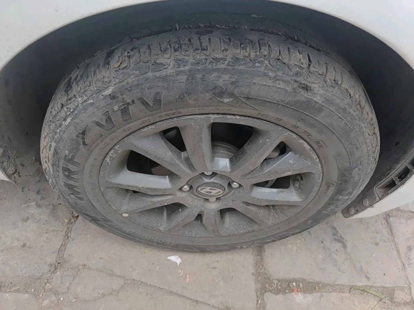 2020 Hyundai Elite i20 SPORTZ PLUS 1.2, Petrol, Manual, 27,810 km, tyre