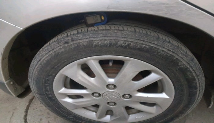 2014 Honda Amaze 1.5L I-DTEC VX, Diesel, Manual, 2,03,556 km, tyre