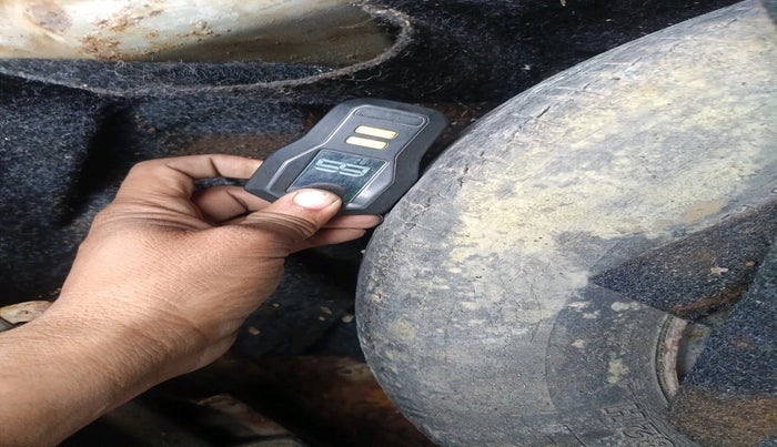 2011 Hyundai Accent GLE, Petrol, Manual, 1,85,096 km, tyre