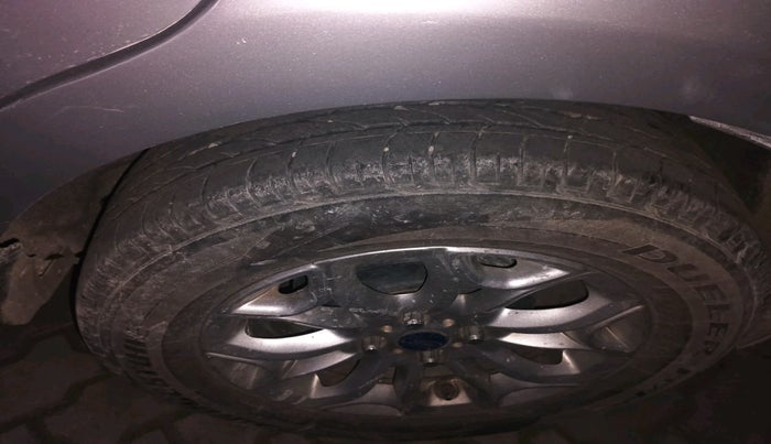 2017 Ford Ecosport TITANIUM 1.5L DIESEL, Diesel, Manual, 2,17,197 km, tyre