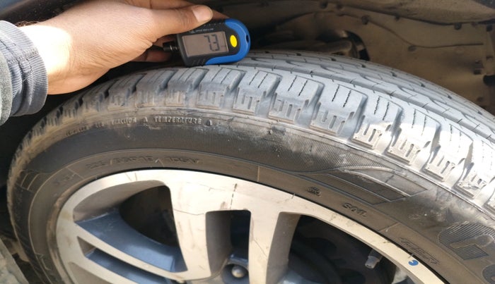 2017 Tata Hexa XTA 4X2 7 STR, Diesel, Automatic, 1,68,751 km, tyre