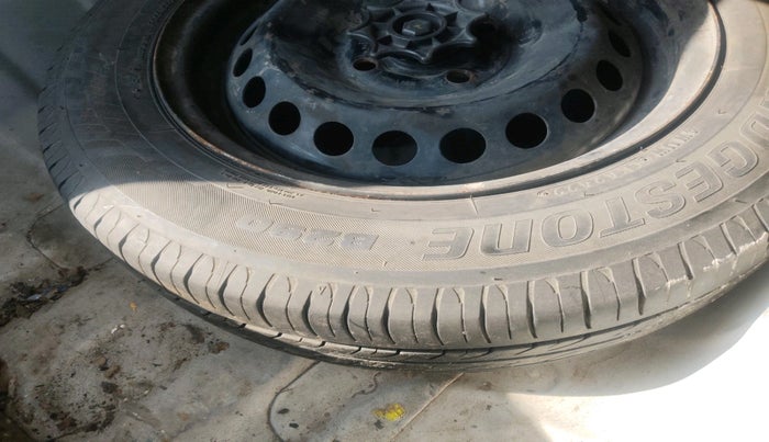 2015 Hyundai Xcent S 1.1 CRDI, Diesel, Manual, 80,808 km, tyre