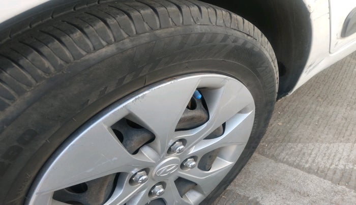 2015 Hyundai Xcent S 1.1 CRDI, Diesel, Manual, 80,808 km, tyre