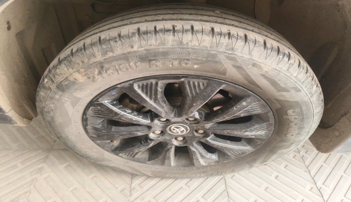 2022 Toyota URBAN CRUISER HIGH GRADE MT, Petrol, Manual, 32,094 km, tyre