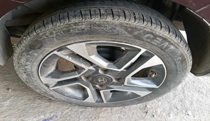 2020 Tata TIGOR XZ PLUS PETROL, Petrol, Manual, 69,898 km, tyre