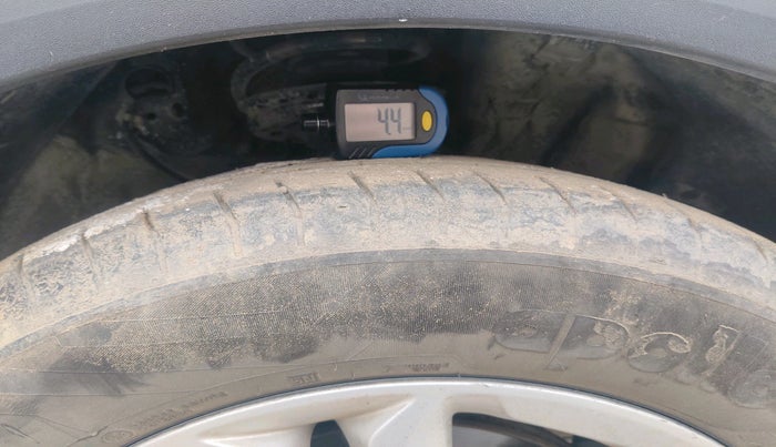 2017 Hyundai Creta SX 1.6 DIESEL, Diesel, Manual, 1,13,381 km, tyre