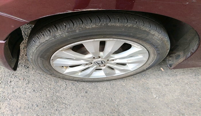 2012 Honda City 1.5L I-VTEC V MT, Petrol, Manual, 1,20,967 km, tyre