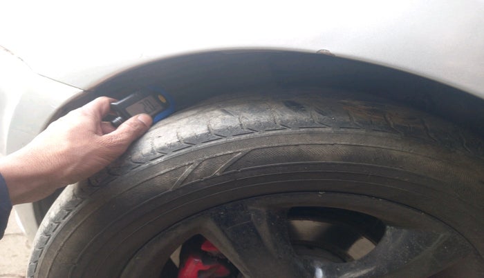 2015 Skoda Rapid AMBITION 1.5 TDI, Diesel, Manual, 91,700 km, tyre