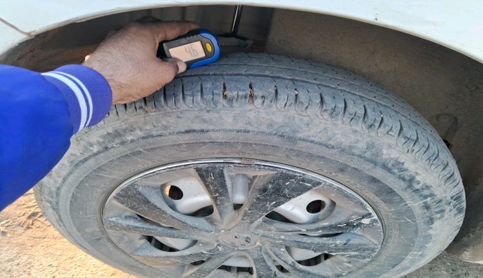 2018 Maruti Swift Dzire TOUR S-CNG, Petrol, Manual, 1,10,801 km, tyre