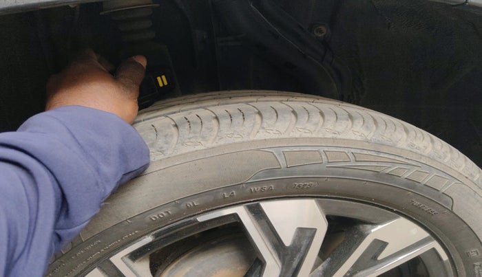 2023 Renault Kiger RXZ AMT, Petrol, Automatic, 10,056 km, tyre