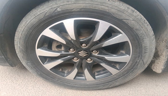 2017 Maruti S Cross ALPHA 1.3, Diesel, Manual, 86,929 km, tyre