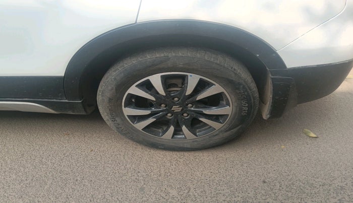 2017 Maruti S Cross ALPHA 1.3, Diesel, Manual, 86,929 km, tyre