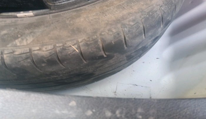 2017 Maruti S Cross ALPHA 1.3, Diesel, Manual, 86,929 km, tyre