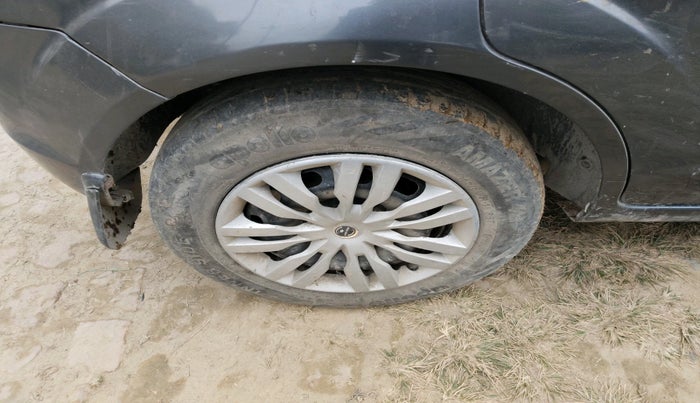 2014 Ford Figo ZXI 1.2 PETROL, Petrol, Manual, 47,490 km, tyre