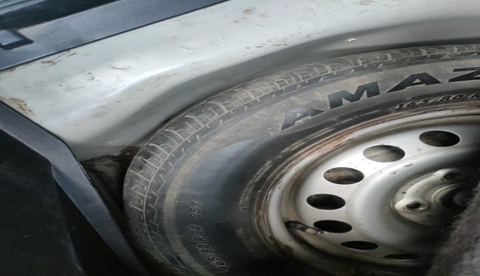 2014 Maruti Swift LXI, Petrol, Manual, 66,748 km, tyre