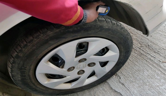 2017 Honda Amaze 1.5L I-DTEC S OPT, Diesel, Manual, 1,04,221 km, tyre