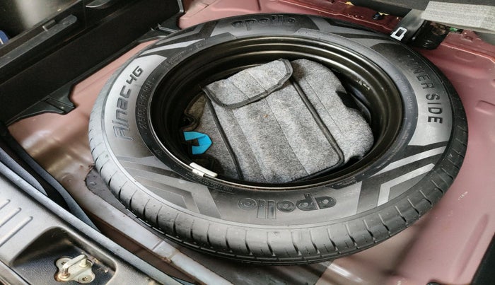 2021 Hyundai Creta SX (O) 1.5 DIESEL, Diesel, Manual, 1,06,636 km, tyre