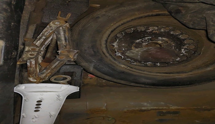 2017 Honda Amaze 1.2L I-VTEC S, Petrol, Manual, 1,94,002 km, tyre