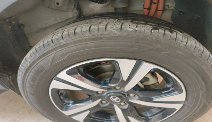 2022 Tata NEXON EV MAX XZ PLUS, Electric, Automatic, 91,582 km, tyre