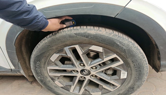 2023 Hyundai VENUE SX (O) 1.0 TURBO DCT, Petrol, Automatic, 45,239 km, tyre