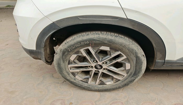 2023 Hyundai VENUE SX (O) 1.0 TURBO DCT, Petrol, Automatic, 45,239 km, tyre