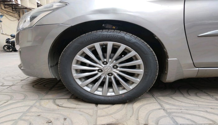 2016 Maruti Ciaz ZXI+, Petrol, Manual, 95,831 km, tyre