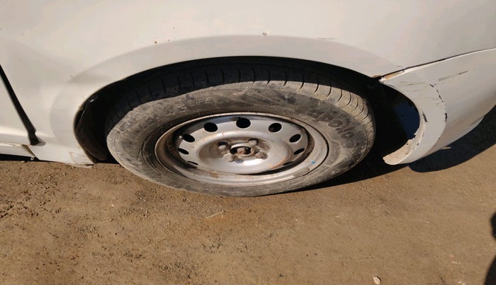 2016 Maruti Swift Dzire TOUR DIESEL, Diesel, Manual, 95,523 km, tyre