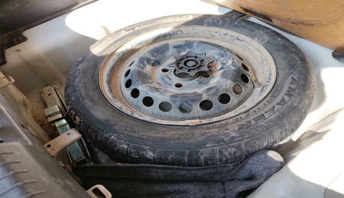 2017 Hyundai Grand i10 MAGNA 1.2 KAPPA VTVT, Petrol, Manual, 82,122 km, tyre