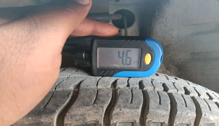 2015 Maruti Alto 800 LXI, Petrol, Manual, 93,535 km, tyre