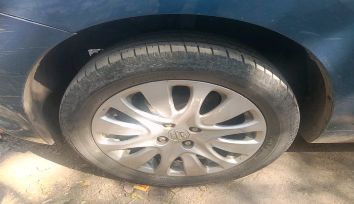 2015 Maruti Baleno ALPHA DIESEL 1.3, Diesel, Manual, 2,55,720 km, tyre