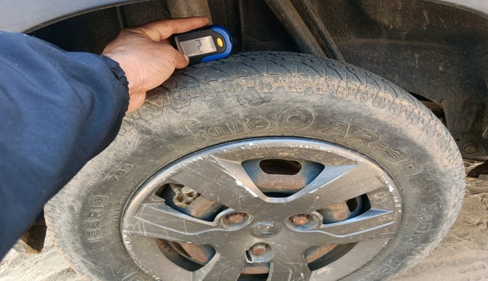 2017 Renault Kwid RXT 1.0, Petrol, Manual, 1,25,029 km, tyre