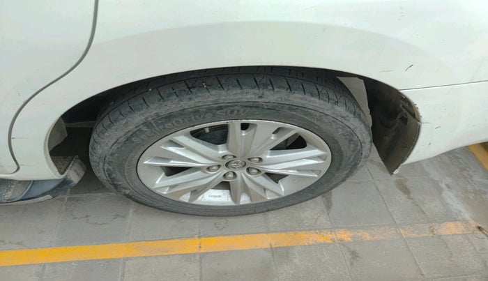 2019 Toyota Innova Crysta 2.4 ZX 7 STR, Diesel, Manual, 2,14,074 km, tyre