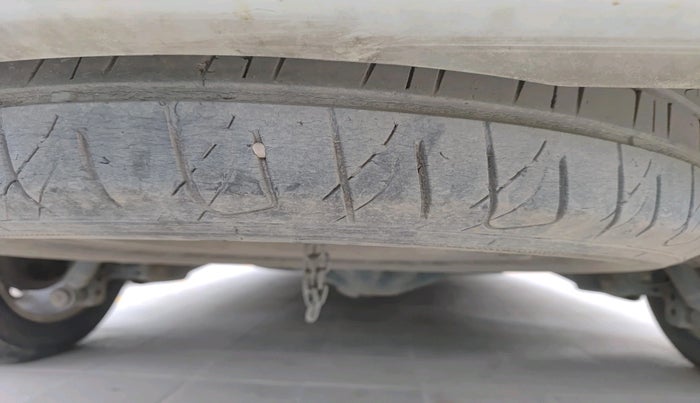 2019 Toyota Innova Crysta 2.4 ZX 7 STR, Diesel, Manual, 2,14,074 km, tyre