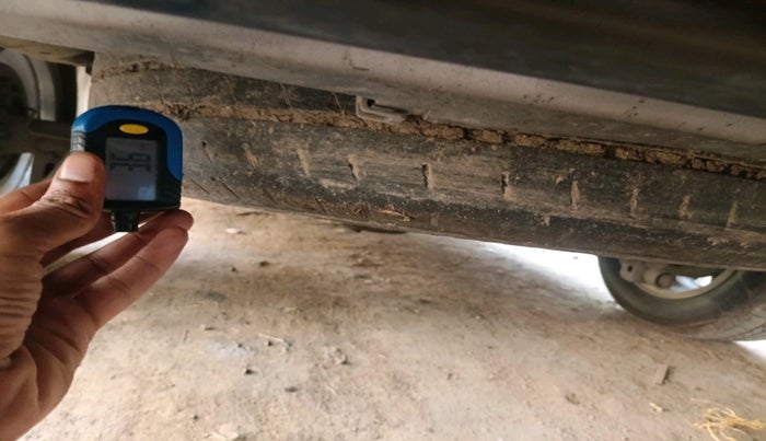 2018 Toyota Innova Crysta 2.4 GX 8 STR, Diesel, Manual, 2,16,821 km, tyre