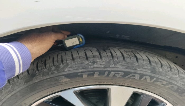 2021 Toyota Innova Crysta 2.4 ZX 7 STR, Diesel, Manual, 82,787 km, tyre