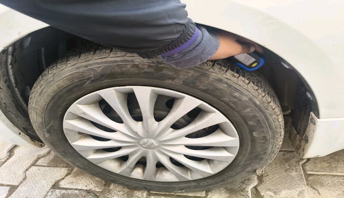 2014 Maruti Ciaz VXI+, Petrol, Manual, 60,341 km, tyre