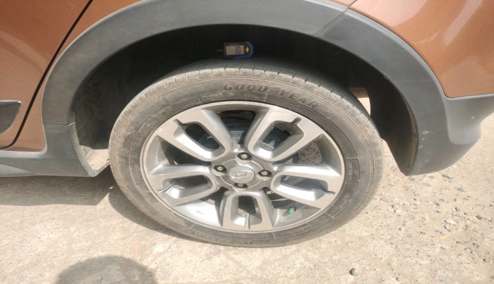 2018 Hyundai i20 Active 1.2 SX, Petrol, Manual, 68,070 km, tyre