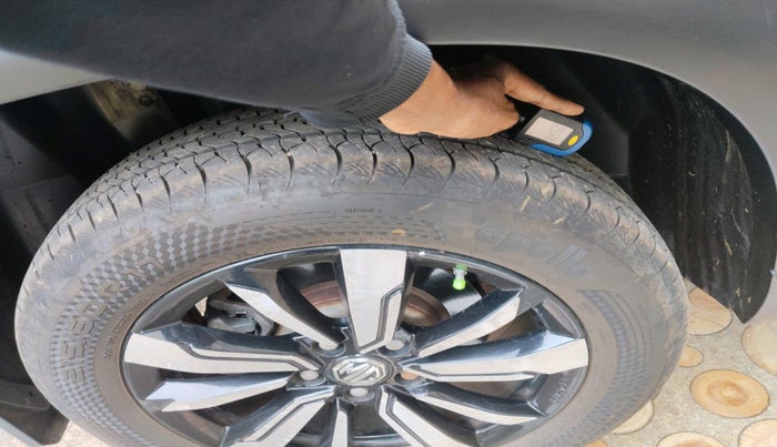 2020 MG HECTOR SHARP 1.5 DCT PETROL, Petrol, Automatic, 31,390 km, tyre