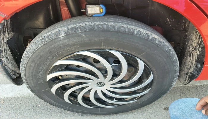 2019 Maruti Swift VXI, Petrol, Manual, 68,178 km, tyre